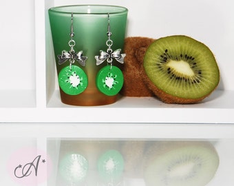 Kiwi sliced earrings, kiwi earrings, fimo kiwi slice, fruity jewelry, loop connectors, kiwi fimo, fruit