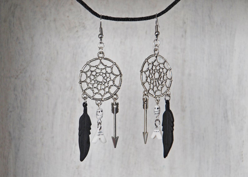 Dream catcher, Native American inspired jewelry, teepee, feathers, arrows, black jewelry,amerindian style earrings , made to order image 3