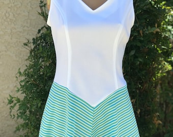 Vintage 1970s Kim Morgen Brand White Polyester Tennis Dress w Turquoise & Green Stripe Skirt Bust 34”