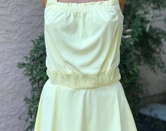 Vintage 1970s Slinky Yellow Polyester Tennis Dress Made by Riha Bust 34”