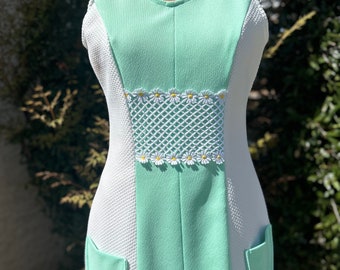 Vintage 1970s 2 Piece White Polyester Tennis Dress w Matching Pantie With Pastel Green Insert Center Front and Daisy Netting Bust 34”