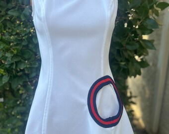 Vintage 1970s Kim Morgen Brand White Polyester Tennis Dress w Circle Pocket Bust 36”