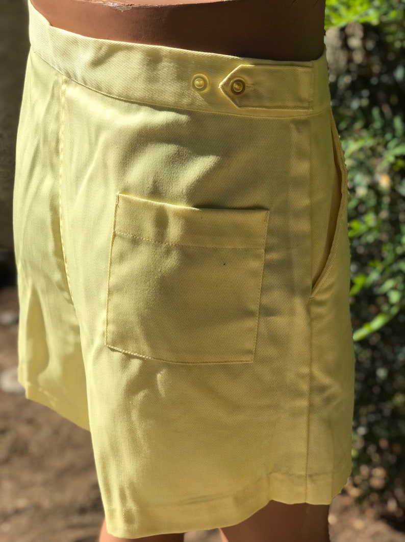 Vintage 1970s Yellow Catalina Men Tennis Shorts Arthur Ashe Collection Size 42