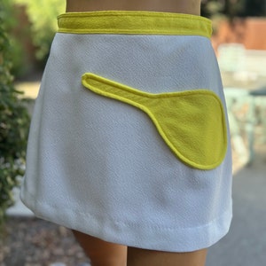 Vintage 1970s White Skirt w Yellow Tennis Racquet pocket Waist 28 image 1