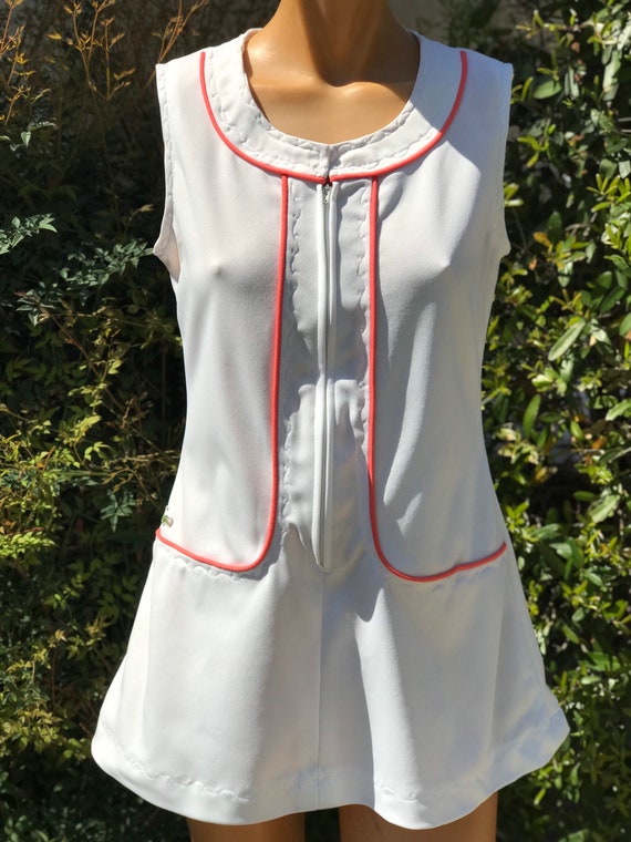 Vintage 1970s White Haymaker Chemise Lacoste Poly… - image 1