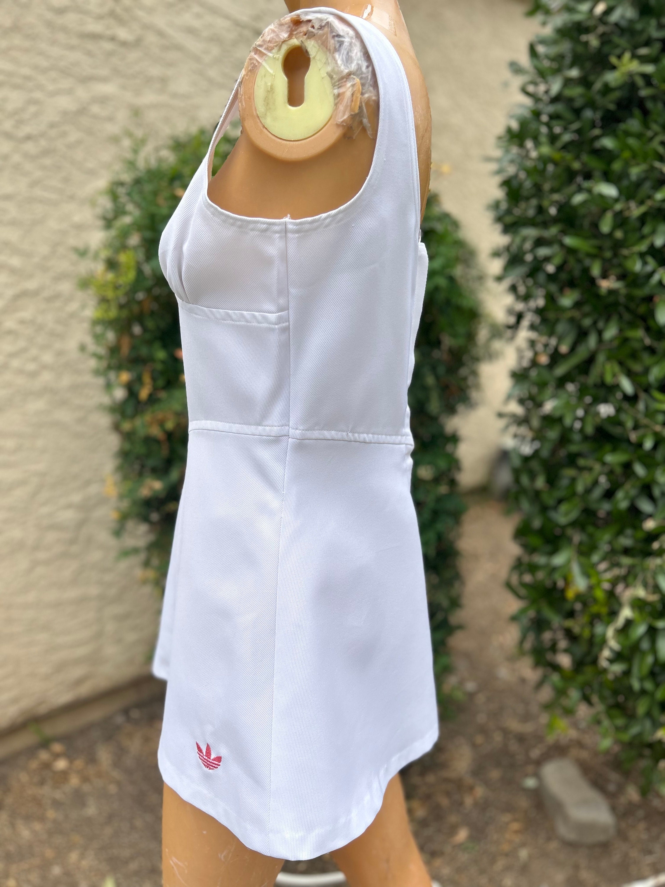 retro adidas tennis dress Adidas White Tennis Dress Y2K Retro Scalloped Skirt Size S Sleeveless Athletic