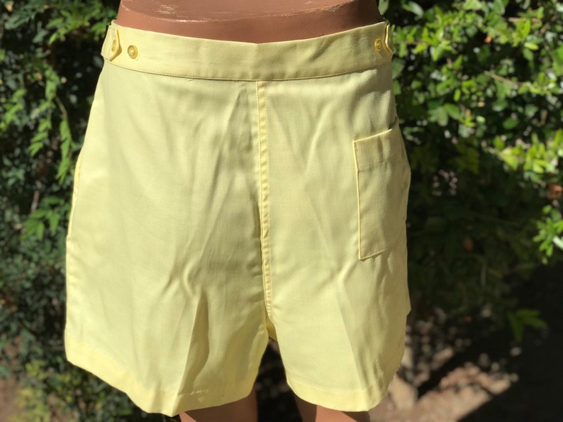 Vintage 1970s Yellow Catalina Men Tennis Shorts Arthur Ashe Collection Size 42