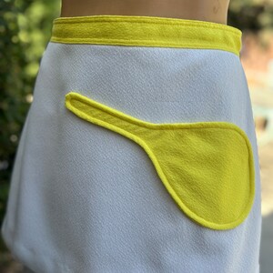 Vintage 1970s White Skirt w Yellow Tennis Racquet pocket Waist 28 image 3