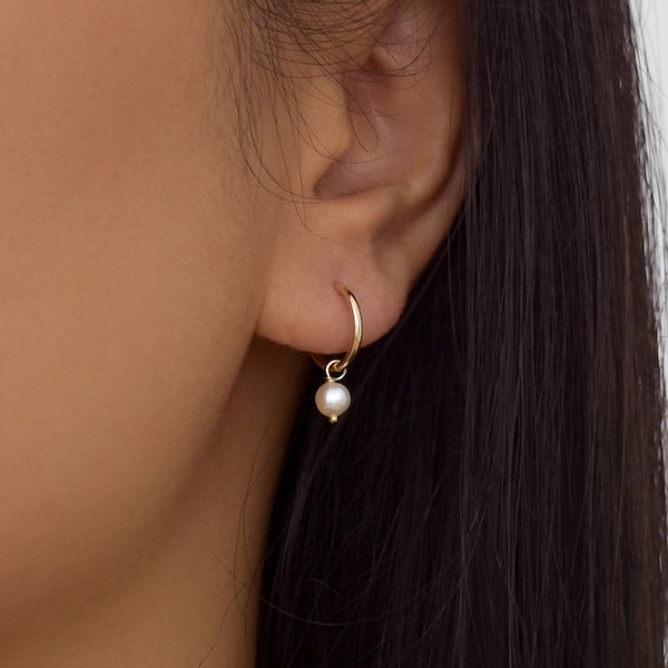 Pearl Huggie Earrings - Gold Huggies Earrings, Dainty Pearl Earrings, Pearl Hoops, Small Hoop Earrings, Gold Filled Earrings |GFE00019