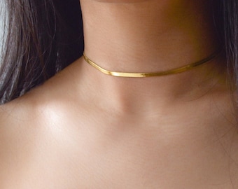 Slanke gouden choker - gouden ketting choker, eenvoudige choker, eenvoudige gouden ketting, gouden choker, slangenketting ketting, slangenketting choker | GPN00011