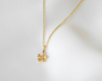 ★ROSEMONT★ 14K Necklace RS0801 14K SOLID Gold Flower Necklace - Solid Gold Flower Necklace