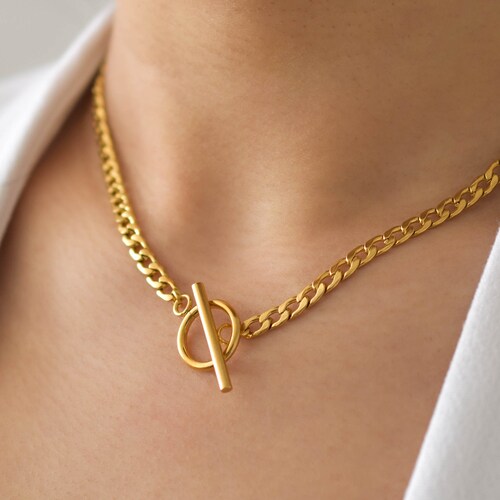 Toggle Necklace Gold Toggle Necklace 