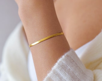 Sleek Gold Bracelet- Dainty bracelet, gold chain bracelet, snake chain bracelet, chain bracelet, simple bracelet, gold bracelet |GPB00001