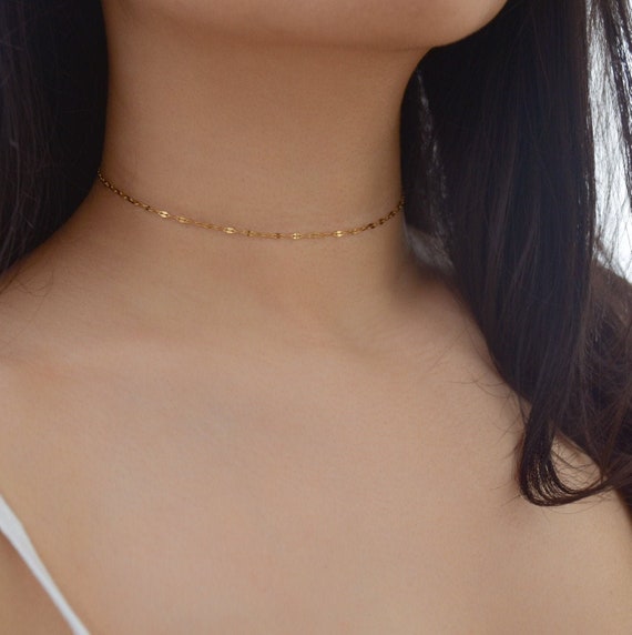 Simple choker necklace online sale