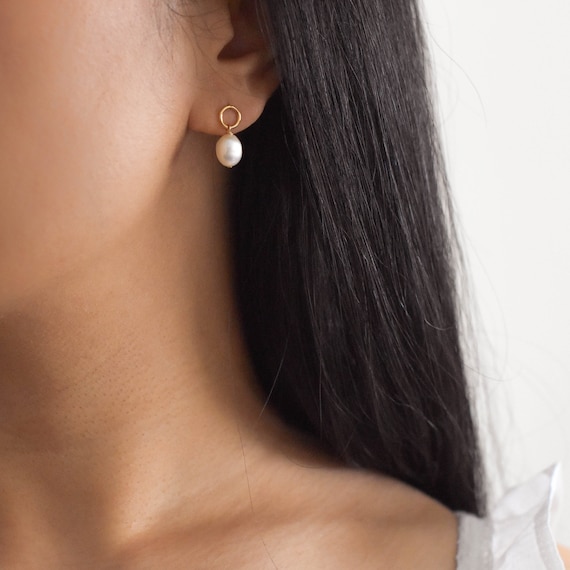 Circle & pearl drop earrings Circle & pearl drop earrings