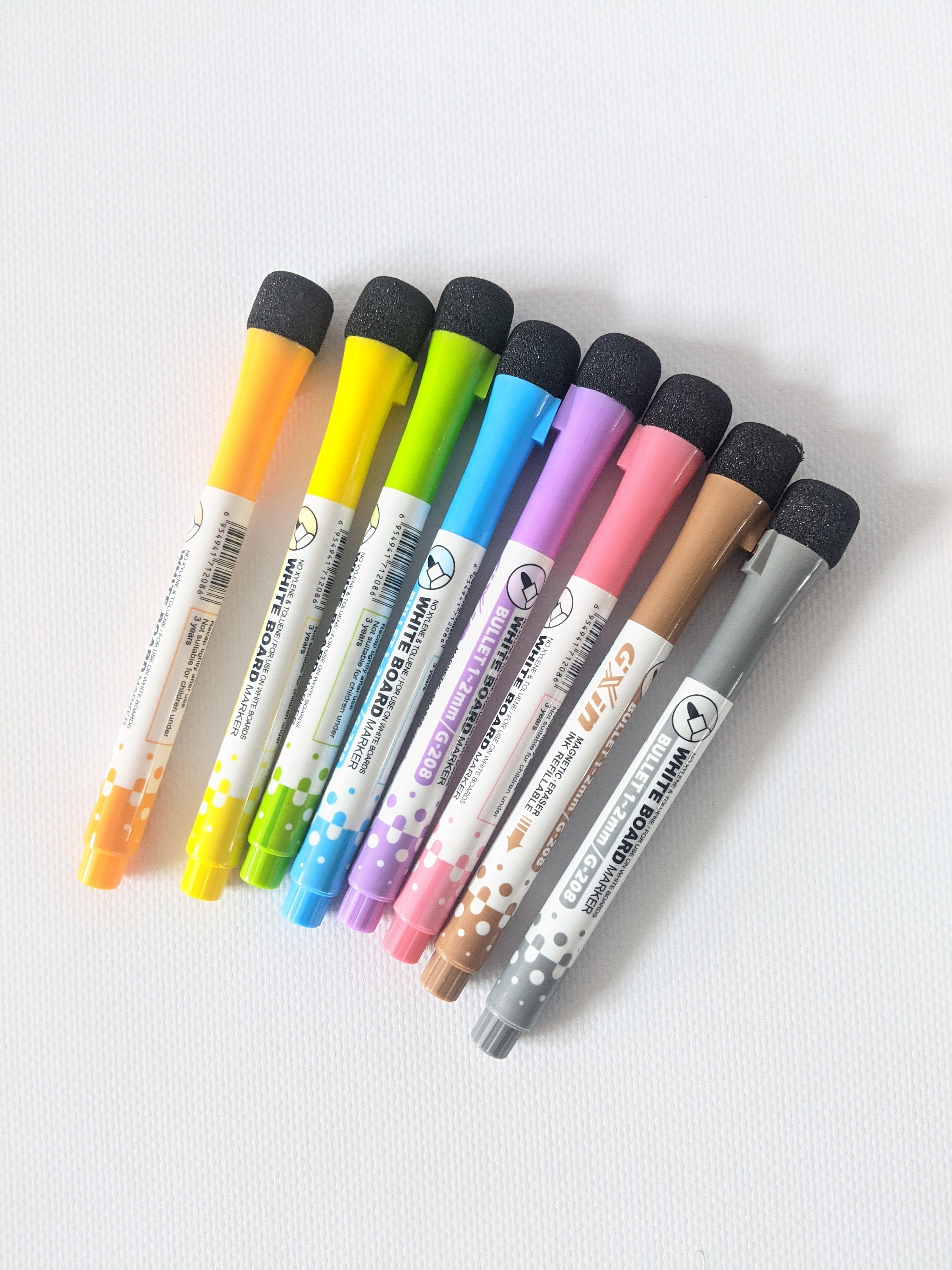 Washable Dry Erase Markers for Kids, Erasing Whiteboard Marker, Colorful  Water Doodle Pens, Quick Drying Drawing (8/12 Colors) : :  Stationery & Office Supplies