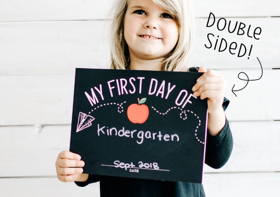2-in-1 Back to school reusable First & Last Day of School Sign, first day of school sign, last day sign, first day sign *APPLE* 8.5*11