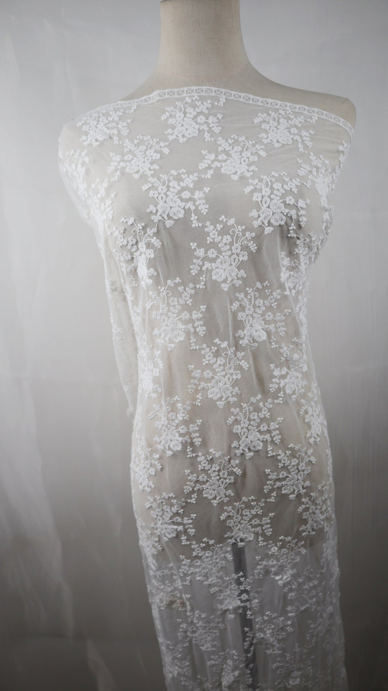 super fine quality tulle lace fabric by the yard bridal lace wedding decors off white cotton embroidered fabric with retro waving pattern