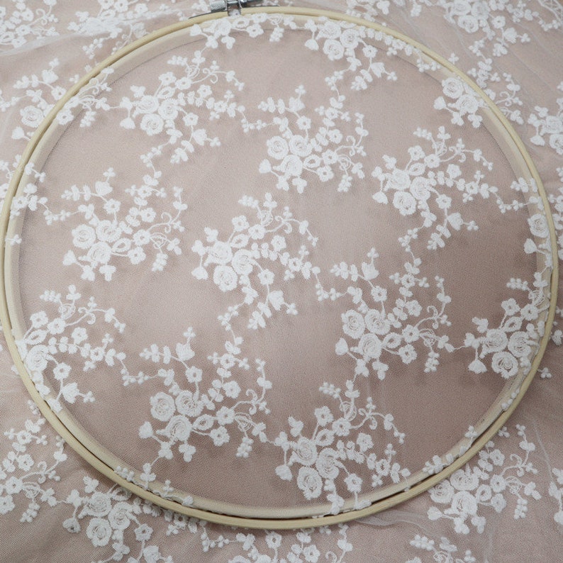 super fine quality tulle lace fabric by the yard bridal lace wedding decors off white cotton embroidered fabric with retro waving pattern