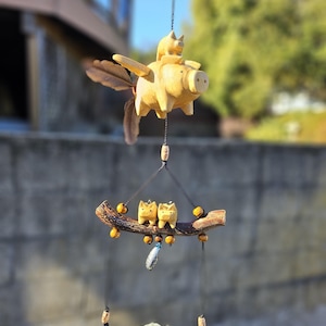 Wind spinner flying pig,hanging planter outdoor or indoor weatherproof