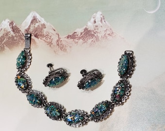 Vintage 1940's Confetti Lucite Cabochon Link bracelet and earring set, Demi Parure  Filigree, Gift for Her