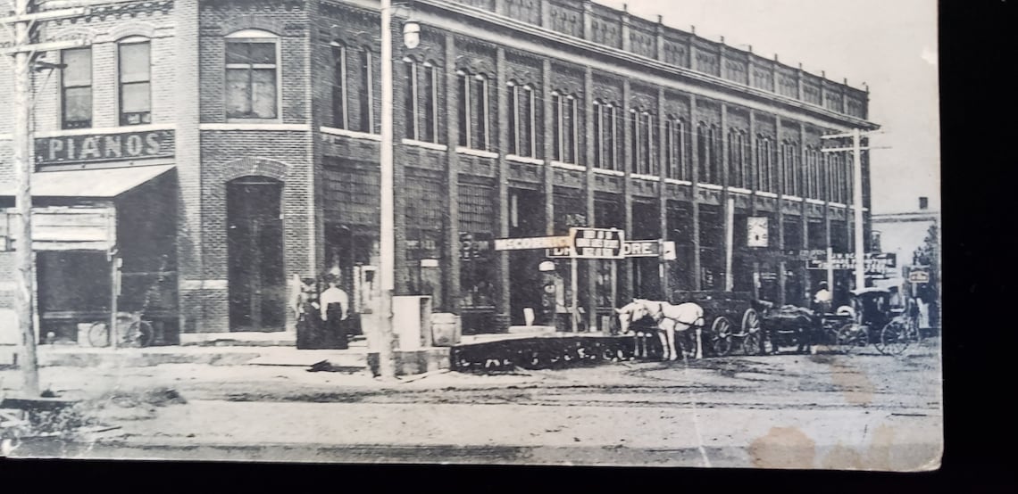 Antique Broken Bow Nebraska 1913 Realty Block Piano ad Etsy