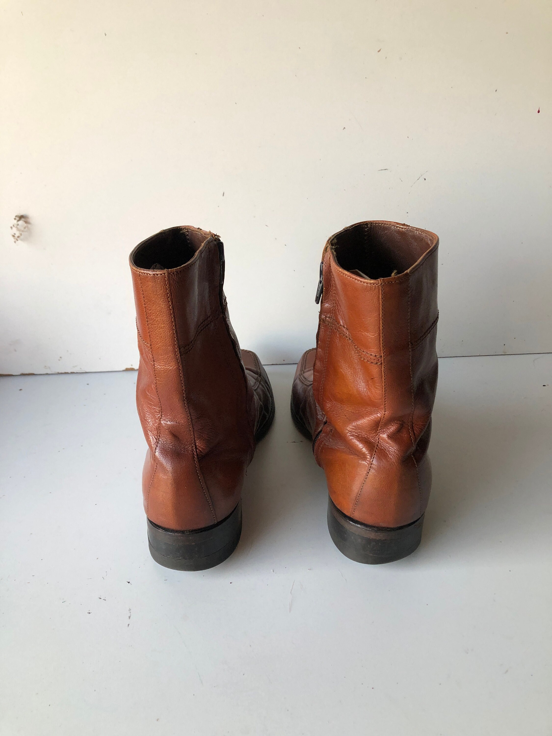 Vintage Florsheim Brown Leather Ankle Boots - 80s Unisex 
