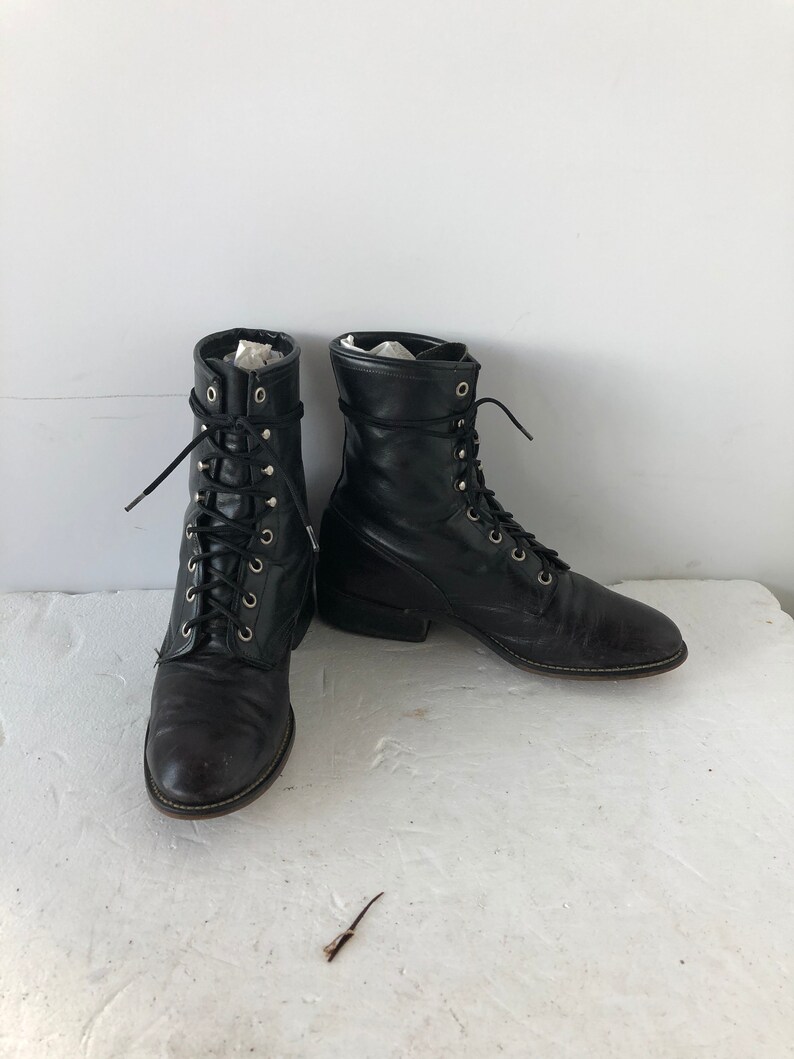 sustainable fashion sz 8.5 m vintage black leather LAREDO lace up granny combat boots