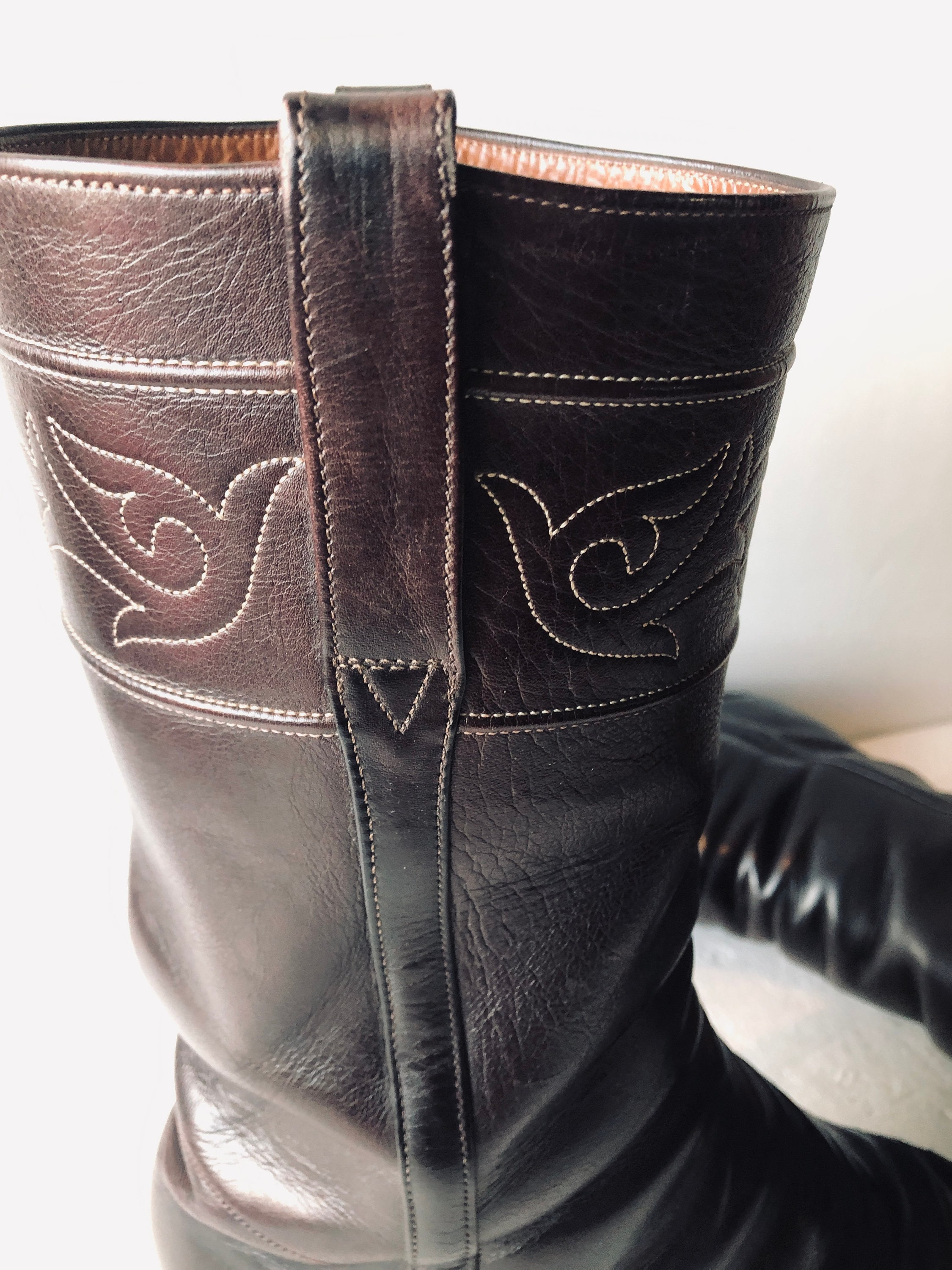 SZ 11 D Lucchese Vintage Men Western Style Boots- the