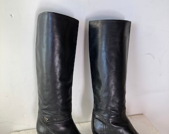 Vintage Ferragamo Black Leather Knee High Boots - Made in Italy sz 35.5