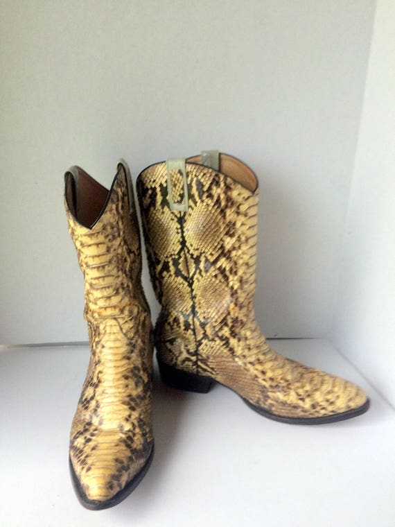 Genuine snakeskin vintage boots ,sz 11 d handmade 