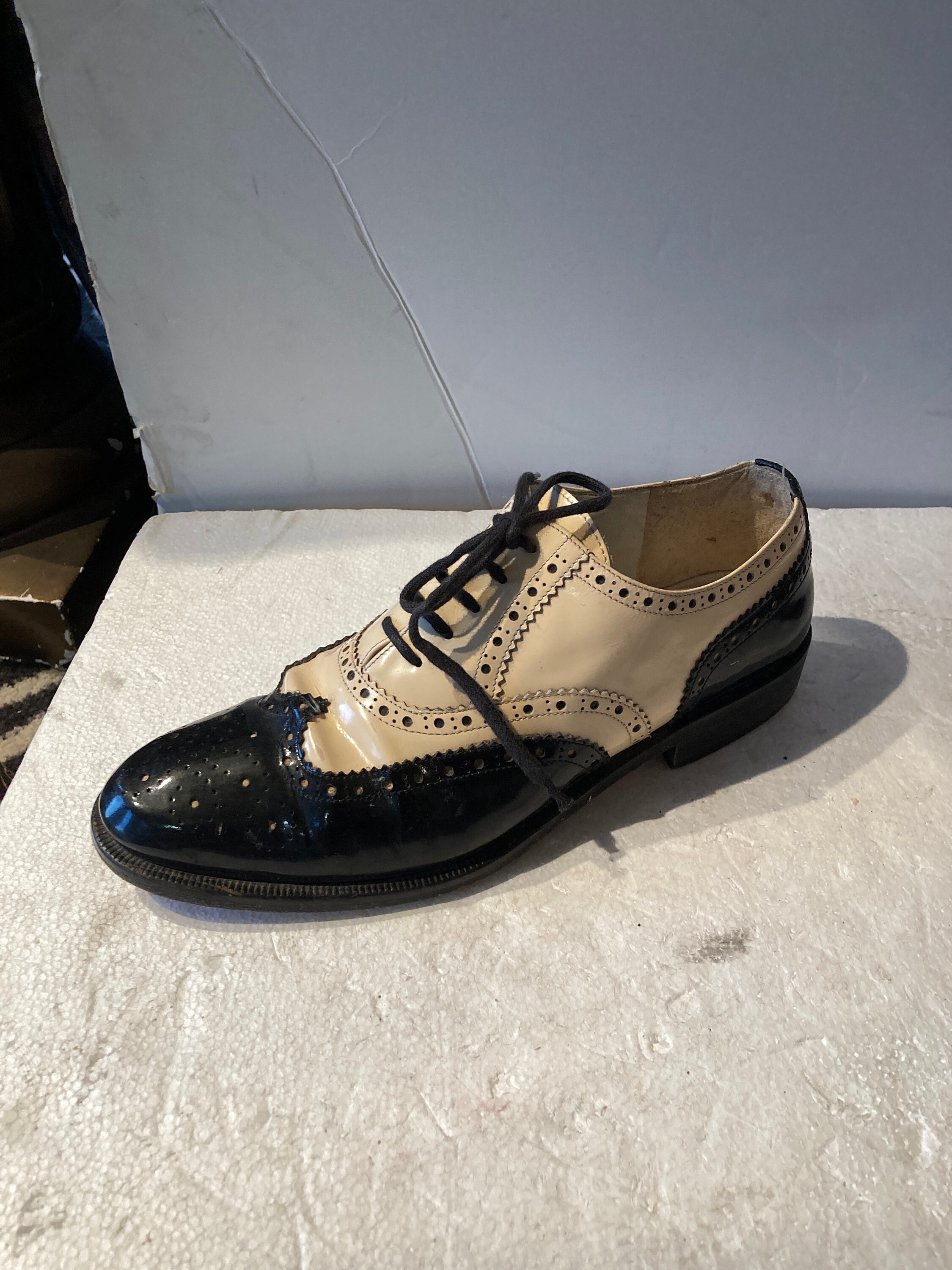 Vintage VIA SPIGA Spectator Shoes: Black & Cream Patent  display picture 3