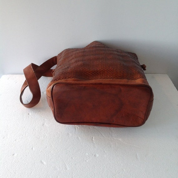 vintage FURLA, large  rusk color woven leather bu… - image 7