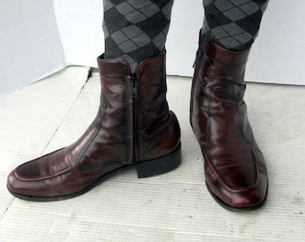 FLORSHEIM sz 7d men vintage  brown  leather ankle boots-  nice soft leather- side zip these boots have boundless style potential-sustainable