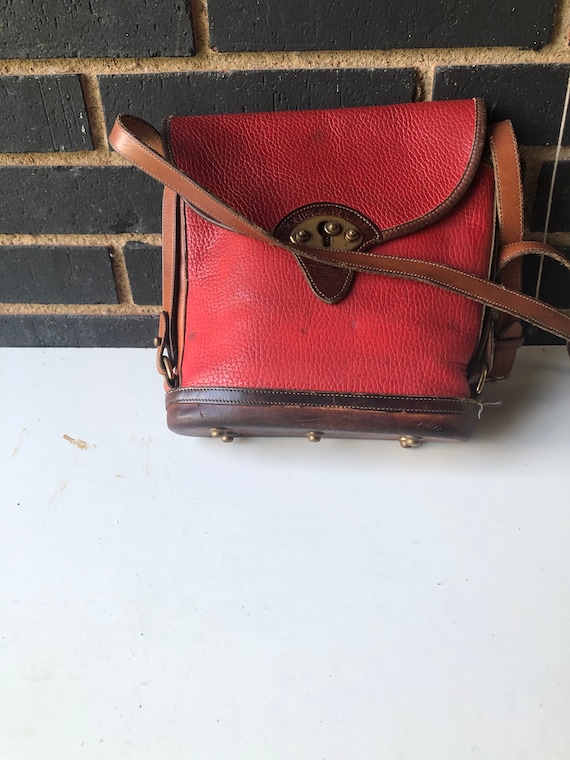 sz med vintage red and brown DOONEY and BOURKE lea