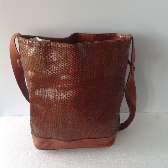 vintage FURLA, large  rusk color woven leather bu… - image 2