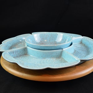 MCM Lazy Susan Robin Egg Blue Glaze, 1950&#39;s 4 Outer trays, One Center Bowl Complete Original Lazy Susan Stand, Made in California.