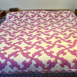 Quilt, Drunkards Path Pattern Made in 1945. 77" x 67"