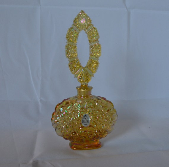 Fenton Carnival Glass Iridescent Yellow Marigold … - image 1