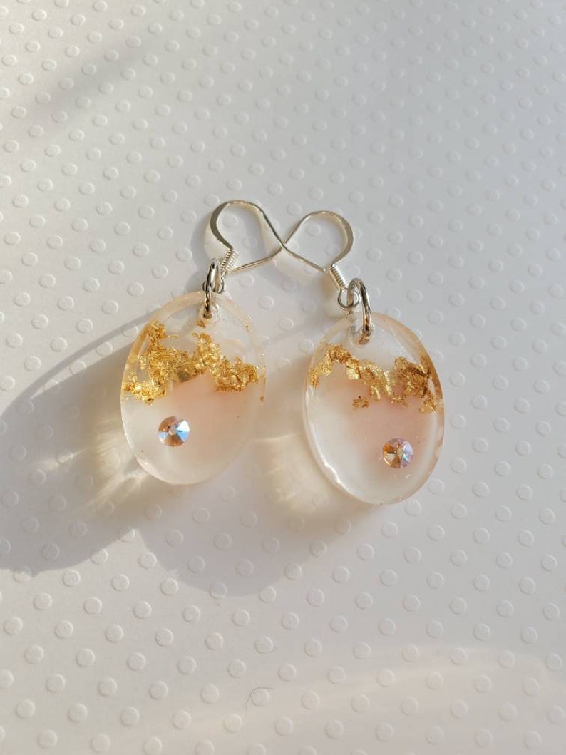 Soft Pink /& Goldleaf Oval Earrings