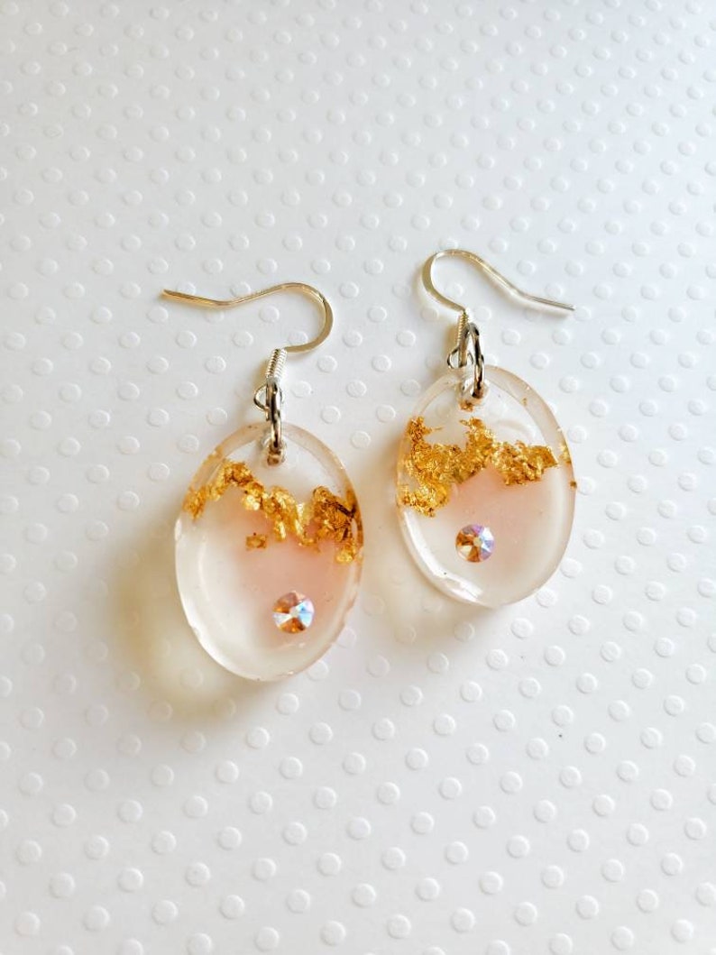Soft Pink /& Goldleaf Oval Earrings