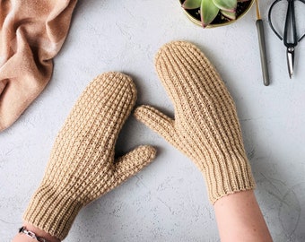 Pixel Mittens (PDF crochet pattern)