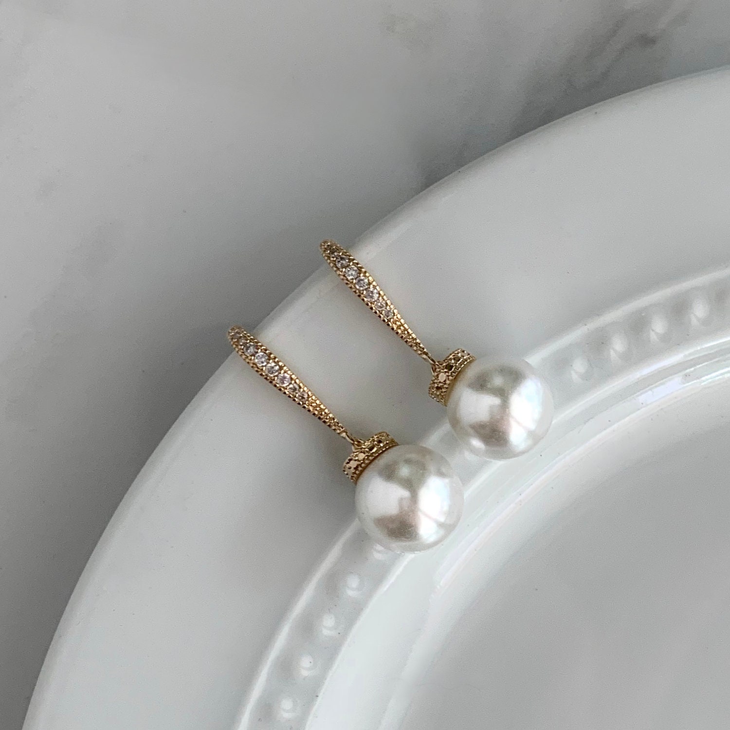 Chunky pearl best sale earrings