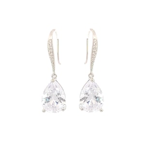 Teardrop bridal earrings in silver
