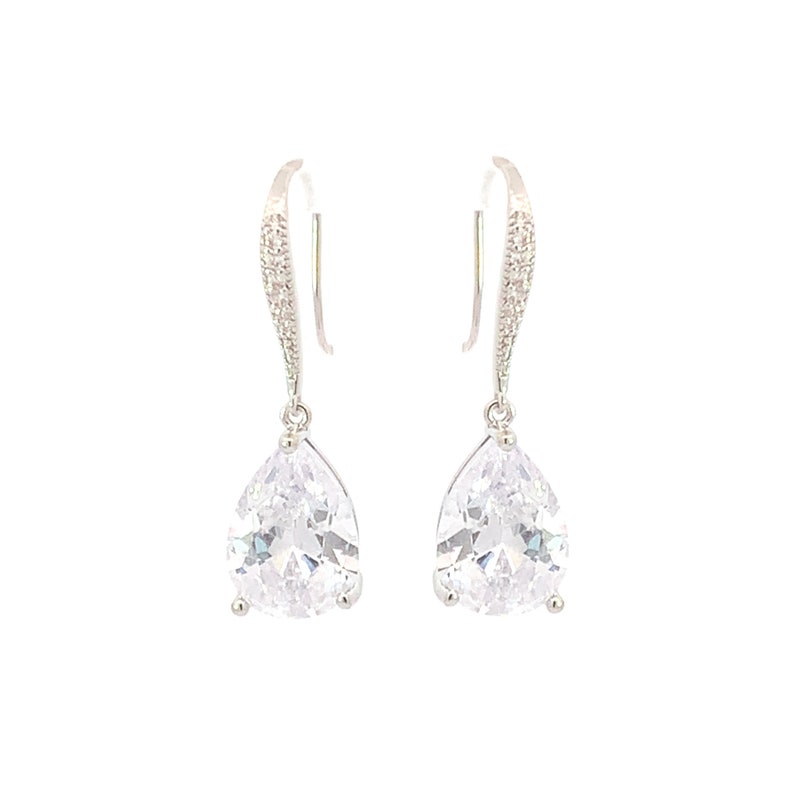 Teardrop bridal earrings in silver