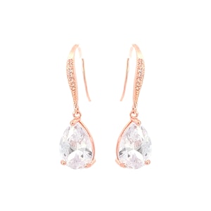 Teardrop bridal earrings in rose gold