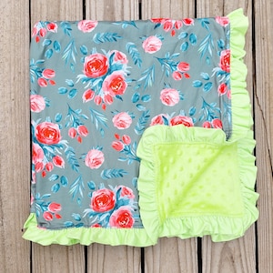 Copertina per neonati in minky con stampa floreale western: fascia da cowgirl con volant verde