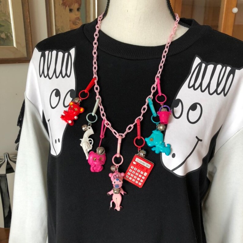 Vintage 80/'s Plastic Charm Bell clip Necklace white Teddy Bear Google Eyes