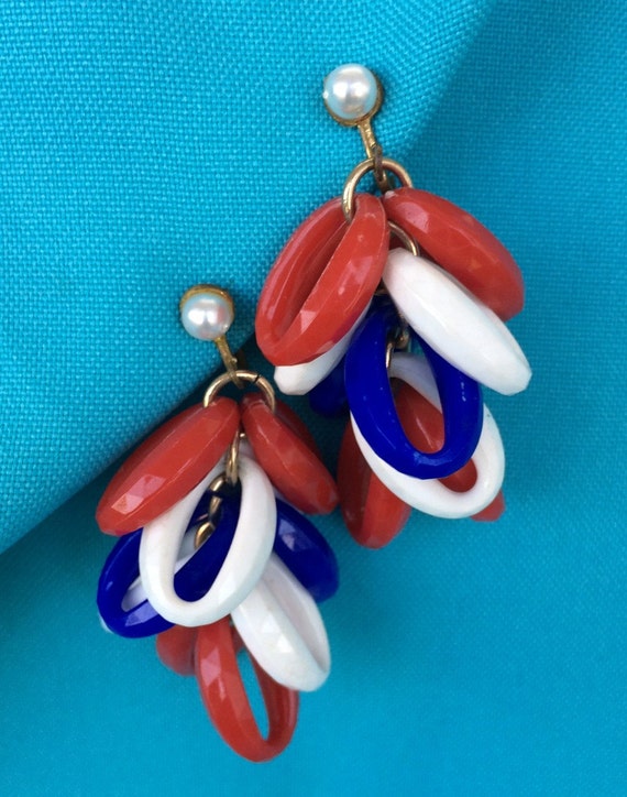 Vintage Red, White & Blue Plastic Dangle Drop Earr