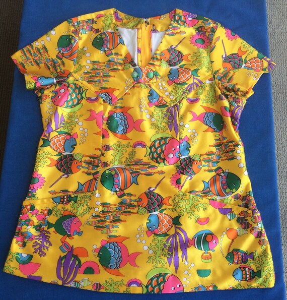 Vintage 60s design shirt Novelty Print Shirt Top novelty print Pattern blouse Vintage Fashions 50s 1960s Retro ladies Blouse